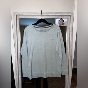 Women’s Patagonia long sleeve tee